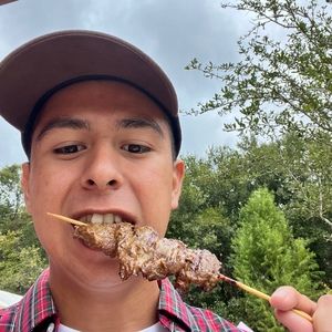 Meet your Posher, Ezequiel